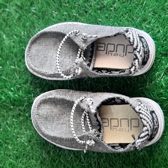 Hey Dude Other - Hey Dude Kids Wendy Toddler Shoes Size 6